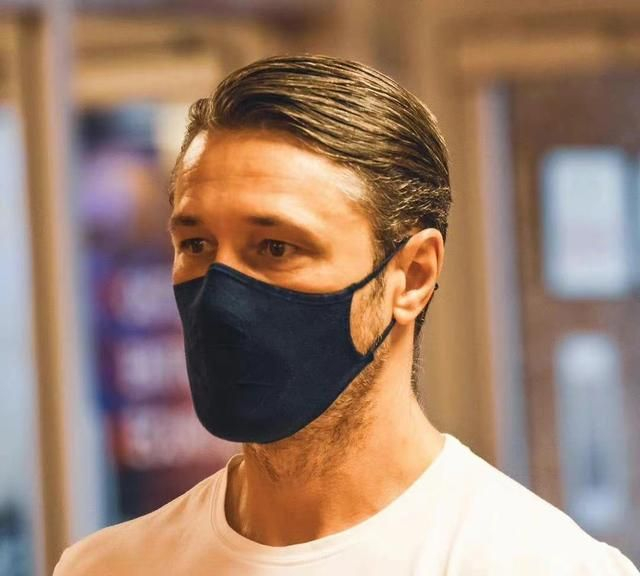 九游官网-今晨巴塞罗那强势反弹：欧联节点到来，管理层满意，团队化学反应显著